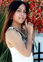 Hundreds of beauties: Arunkarn, Asian girl marry
