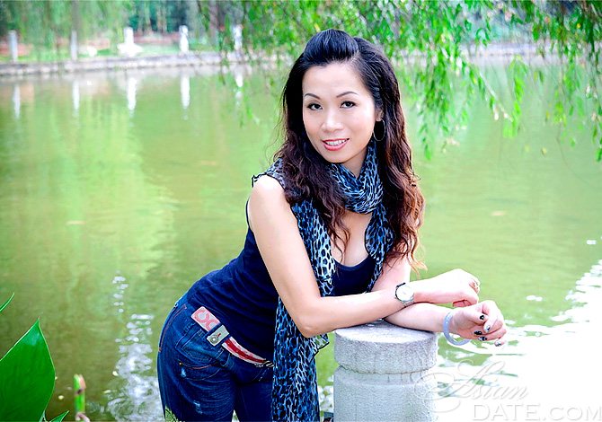 Beautiful And Attractive Asian Member Huizhu From Guangzhou 55 Yo Hair Color Black 9279