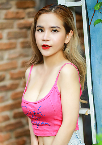 Date the member of your dreams: pretty Asian member THI NGOC BICH(Elizabeth) from Nha Trang