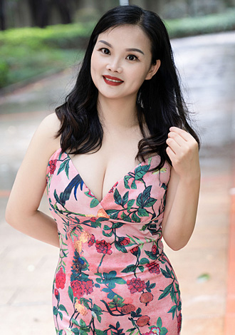 Most gorgeous profiles: China member Li